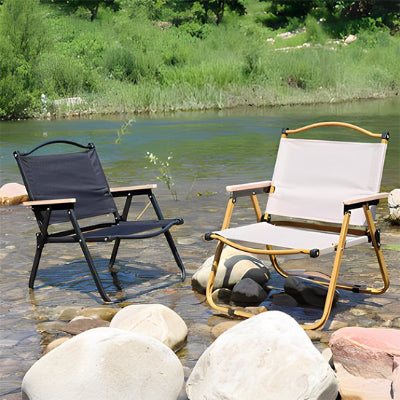 chaise de camping dans l'eau 