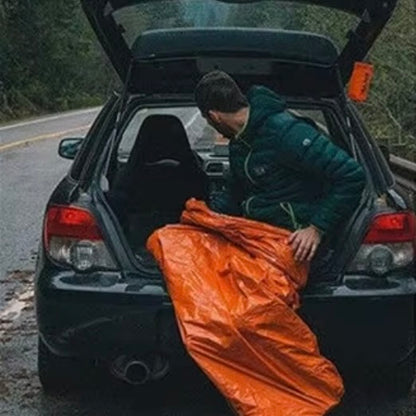 couverture-de-survie-voiture-autoroute-besoin-securité-confort-urgence