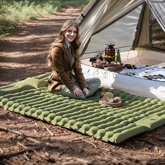 matelas-gonflable-2-personnes-week-end-camping-couple