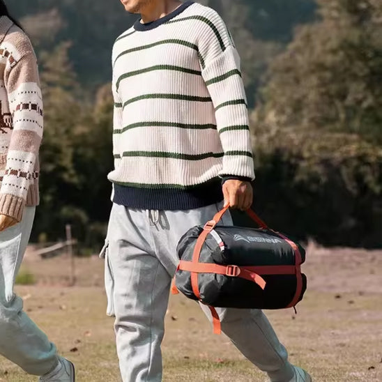 sac-de-couchage-leger-et-facile-a-transporter