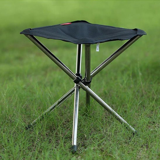 tabouret pliable noir compact 