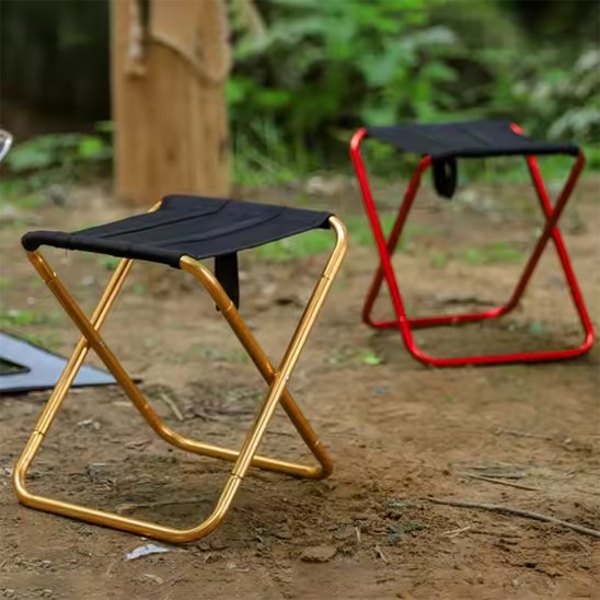 tabouret pliable or et rouge 